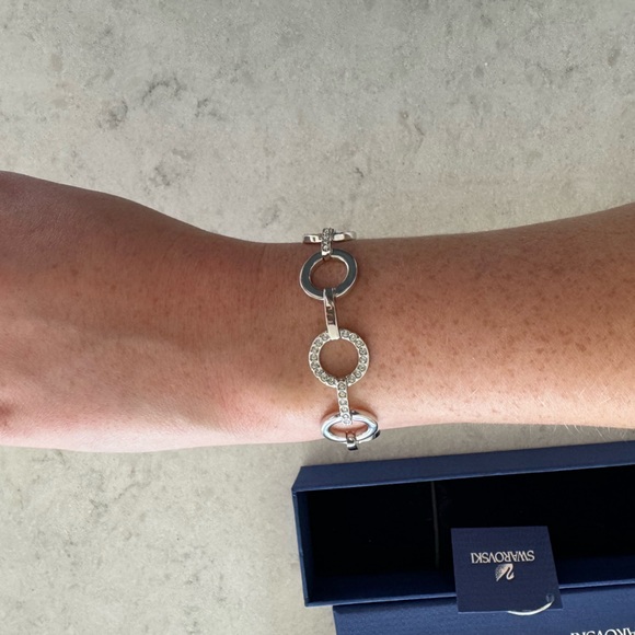 Authentic Swarovski Crystal Bracelet - Picture 4 of 5